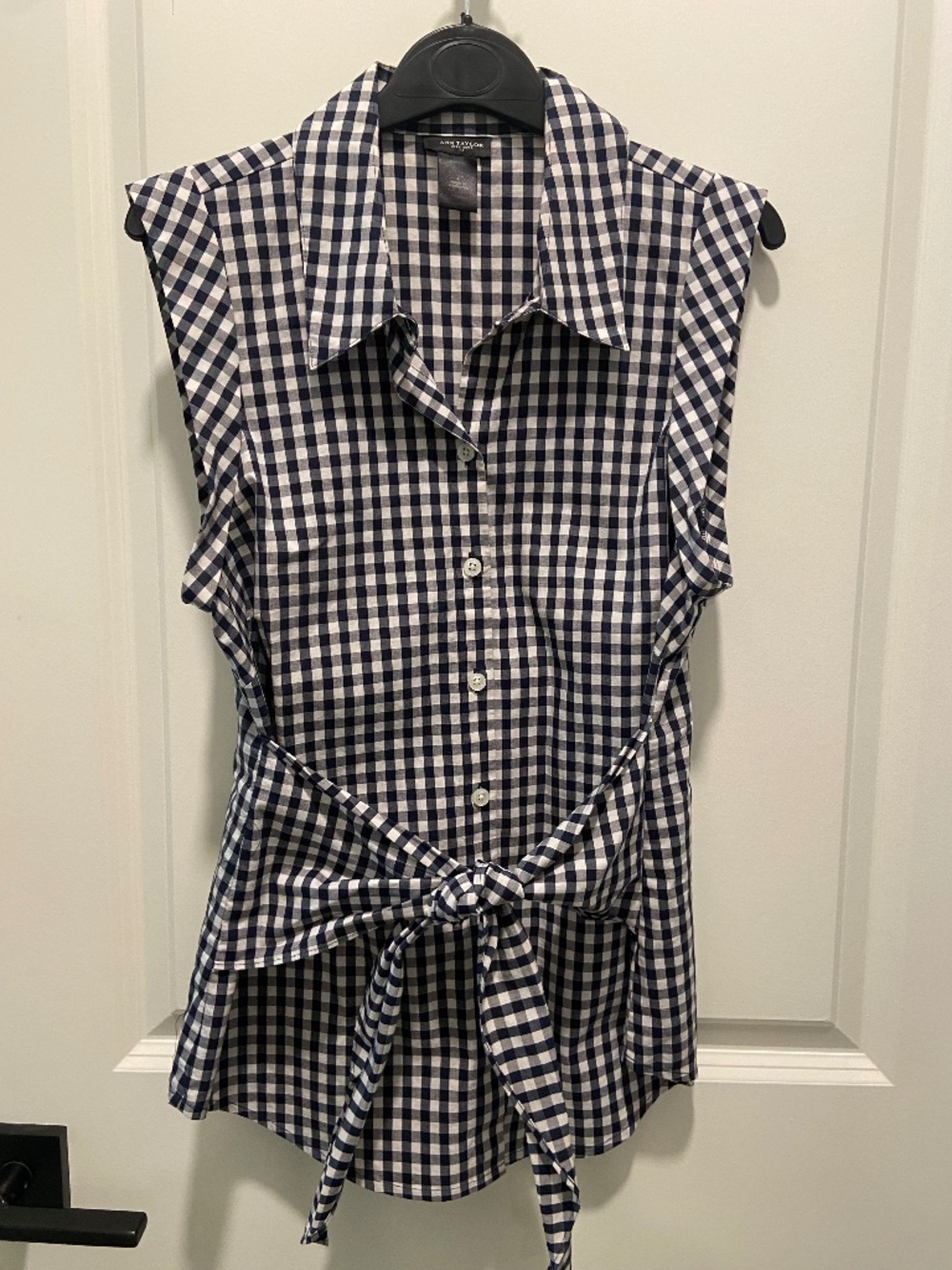 Ann Taylor Tie Front Black & White Blouse
